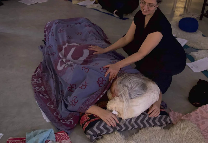Kraambedmassage en massage bij miskraam voor geboortewerkers